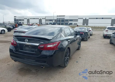 2017 Nissan Altima 2.5 Sr z USA, uszkodzony, nr VIN 1N4AL3AP8HC222827